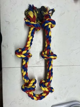 BLINCOO rope laid vertically in a loop on a work surface